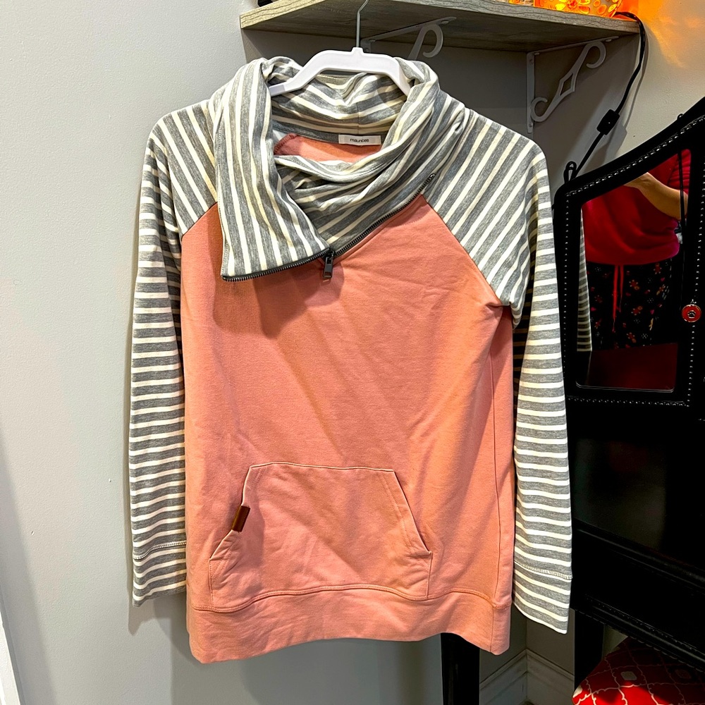 Thick, zipper detail sweater